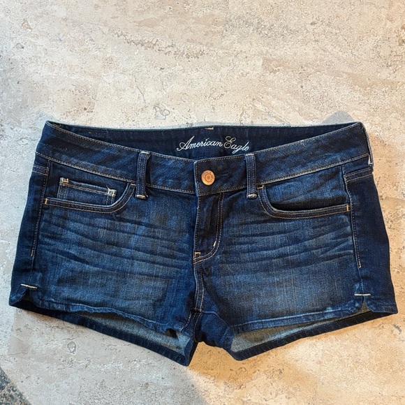 American Eagle size 10 Dark Wash Denim micro Shorts - Picture 1 of 3